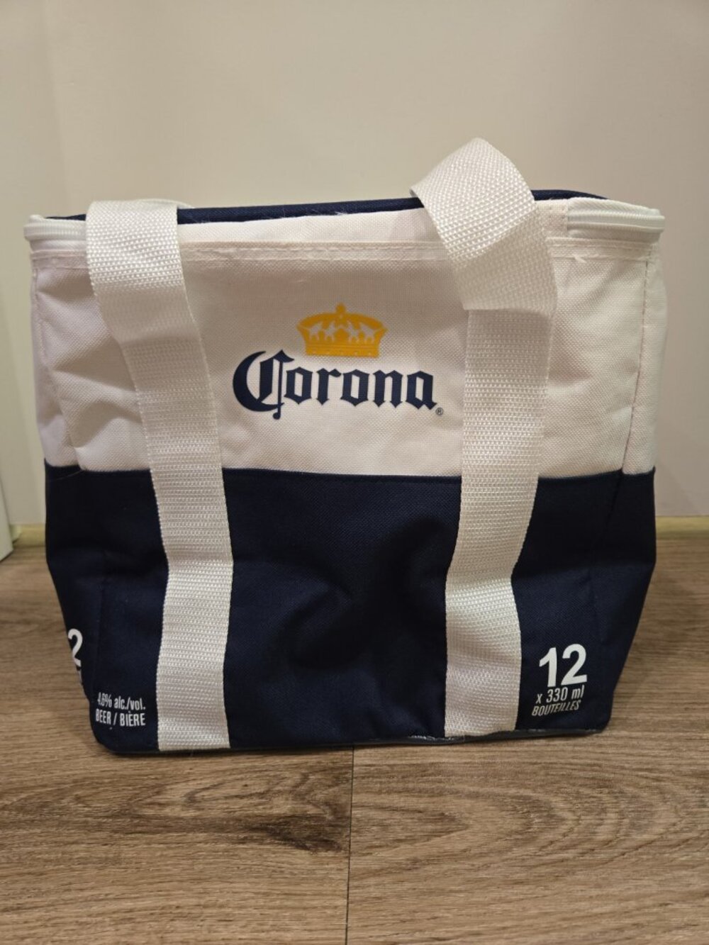 Corona Beer Cooler Bag with Bottle Opener - 12x330ml Bottles of Beer